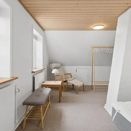 Toivo - 300m From The Sea By Interhome